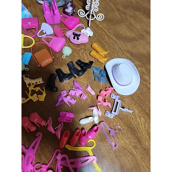 Barbie Fashion Dolls Mix Match fashion Boutique items Dress shoes jewelry - Picture 11 of 16